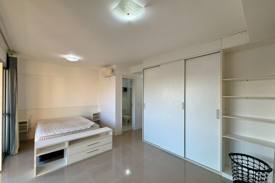 Suíte  de apartamento à venda com 1 quarto, 56m² em Brooklin, São Paulo