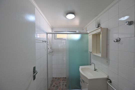 Banheiro Social de apartamento para alugar com 1 quarto, 47m² em Vila da Saúde, São Paulo