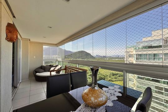 Varanda de apartamento à venda com 3 quartos, 237m² em Barra da Tijuca, Rio de Janeiro