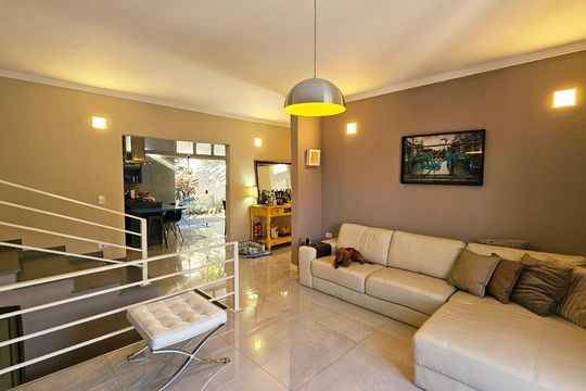 Casa de Condomínio à venda com 4 quartos, 470m² em Jardim Novo Mundo, Jundiaí