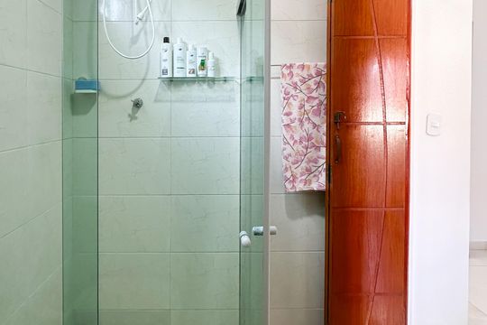Banheiro da Suíte de casa para alugar com 3 quartos, 237m² em Vila Euro, São Bernardo do Campo