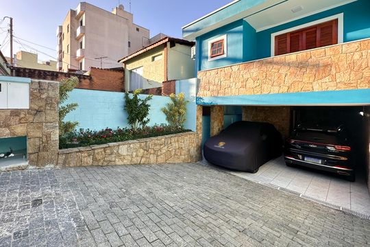 Garagem de casa para alugar com 3 quartos, 237m² em Vila Euro, São Bernardo do Campo