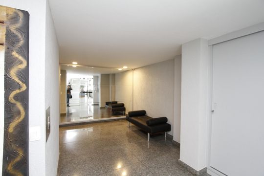 Hall de entrada de apartamento para alugar com 3 quartos, 140m² em Gutierrez, Belo Horizonte