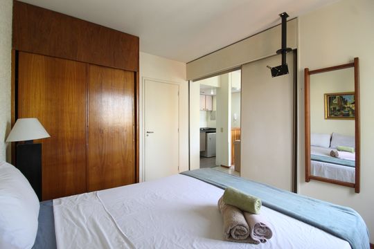 Quarto Suíte de apartamento para alugar com 1 quarto, 35m² em Indianópolis, São Paulo
