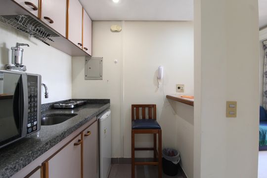 Cozinha de apartamento para alugar com 1 quarto, 35m² em Indianópolis, São Paulo