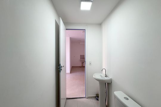 Banheiro de apartamento para alugar com 2 quartos, 36m² em Nossa Senhora do O, São Paulo