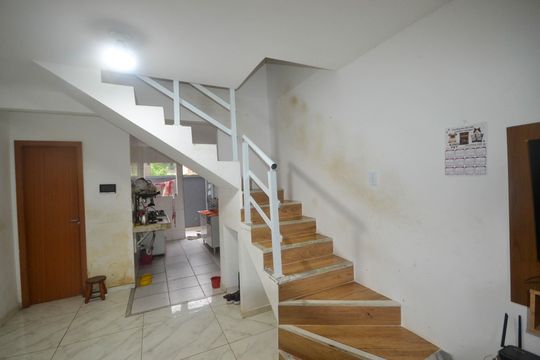 Sala de casa para alugar com 2 quartos, 0m² em Austin, Nova Iguaçu