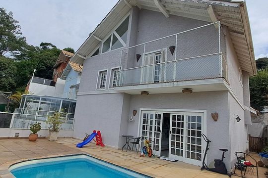 Área externa de casa à venda com 4 quartos, 380m² em Vila Albertina, São Paulo