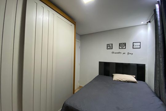 Quarto 1 de apartamento para alugar com 2 quartos, 43m² em Vila Santos, São Paulo