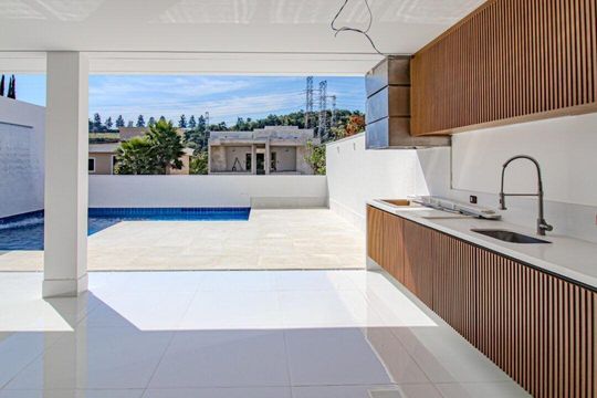 Casa à venda com 4 quartos, 365m² em Alphaville, Santana de Parnaíba