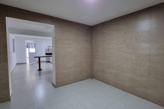 Casa para alugar com 1 quarto, 130m² em Santa Cecilia, São Paulo