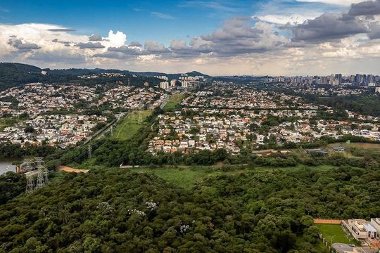 Casa à venda com 4 quartos, 411m² em Alphaville, Barueri