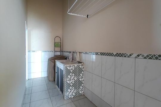 Casa para alugar com 4 quartos, 190m² em Alto Umuarama, Uberlândia