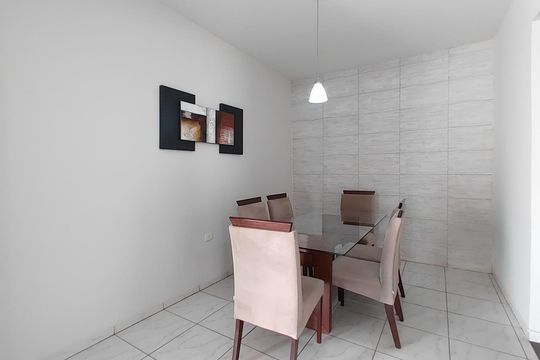 Sala de casa para alugar com 4 quartos, 190m² em Alto Umuarama, Uberlândia