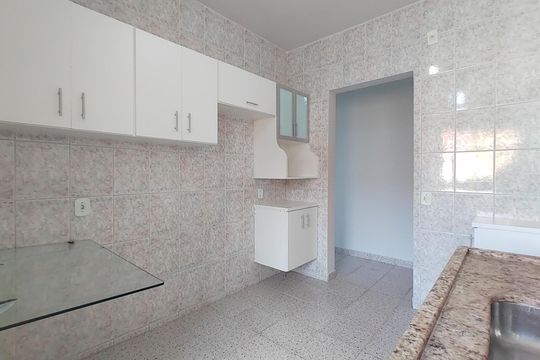 Cozinha de apartamento para alugar com 3 quartos, 85m² em Chácaras Tubalina e Quartel, Uberlândia