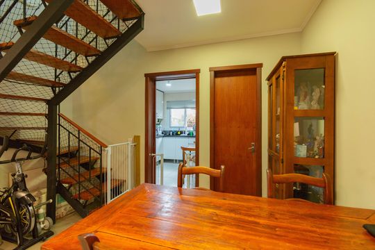 Casa de Condomínio à venda com 2 quartos, 84m² em Fátima, Canoas