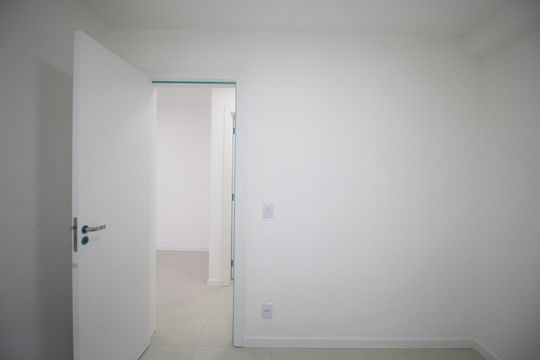Quarto 2 de apartamento para alugar com 2 quartos, 50m² em Jardim Sabará, Porto Alegre