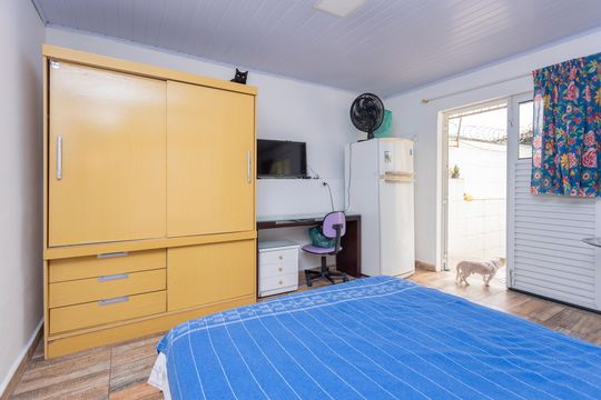 Sala/Quarto - Edícula de casa à venda com 4 quartos, 200m² em Jardim Satelite, São Paulo