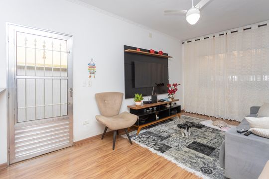 Casa à venda com 4 quartos, 200m² em Jardim Satelite, São Paulo
