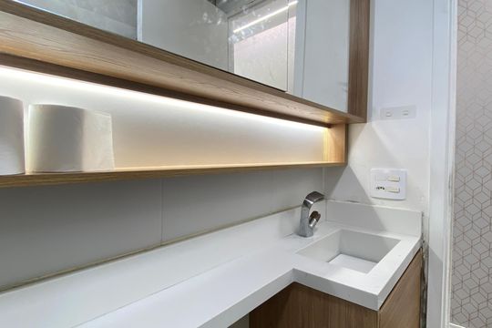 Banheiro de apartamento para alugar com 2 quartos, 48m² em Centro, Osasco