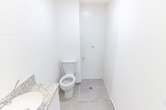 Banheiro de apartamento para alugar com 2 quartos, 36m² em Belenzinho, São Paulo