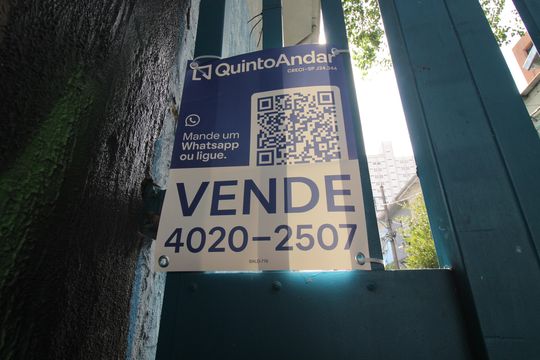 Plaquinha de casa à venda com 3 quartos, 116m² em Vila Mariana, São Paulo
