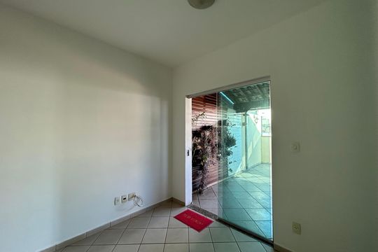 Apartamento à venda com 4 quartos, 180m² em Castelo, Belo Horizonte