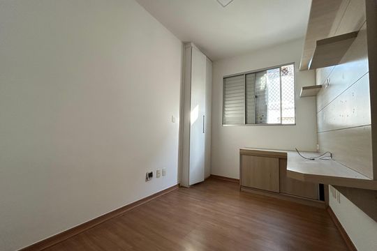 Apartamento à venda com 4 quartos, 180m² em Castelo, Belo Horizonte