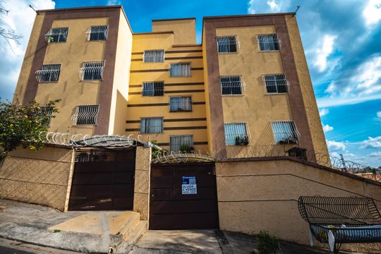 Apartamento à venda com 3 quartos, 62m² em Heliópolis, Belo Horizonte