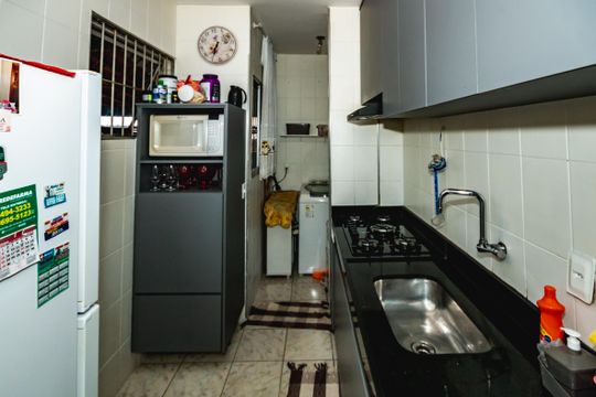 Apartamento à venda com 3 quartos, 62m² em Heliópolis, Belo Horizonte