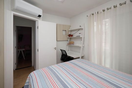 Suíte 1 de casa de condomínio à venda com 2 quartos, 90m² em Vila Nivi, São Paulo