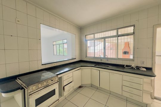 Cozinha de casa à venda com 3 quartos, 250m² em Jardim Santa Clara, Guarulhos