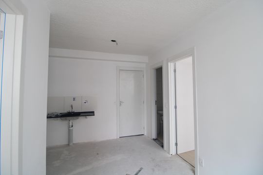 Sala de apartamento à venda com 2 quartos, 35m² em Usina Piratininga, São Paulo