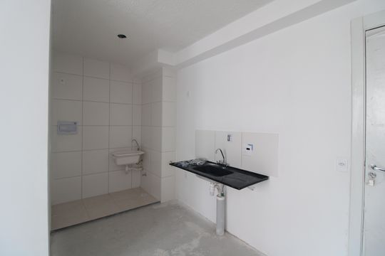 Cozinha de apartamento à venda com 2 quartos, 35m² em Usina Piratininga, São Paulo