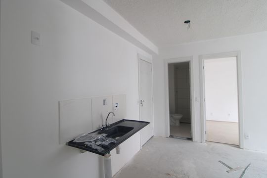 Cozinha de apartamento à venda com 2 quartos, 35m² em Usina Piratininga, São Paulo
