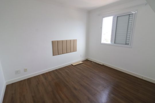 Suite 1 de apartamento para alugar com 2 quartos, 61m² em Km 18, Osasco