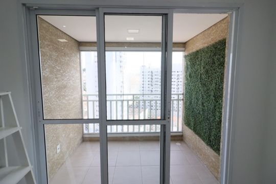 Sala de apartamento para alugar com 2 quartos, 61m² em Km 18, Osasco