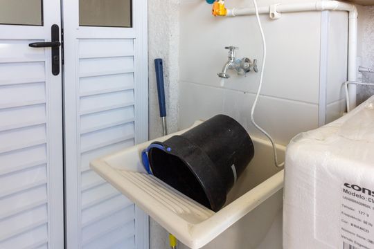 Área de Serviço de apartamento para alugar com 2 quartos, 47m² em Vila das Bandeiras, Guarulhos