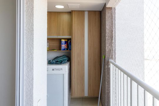 Varanda de apartamento para alugar com 2 quartos, 47m² em Vila das Bandeiras, Guarulhos