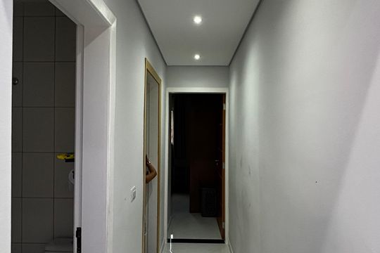 Corredor de apartamento à venda com 2 quartos, 46m² em Utinga, Santo André