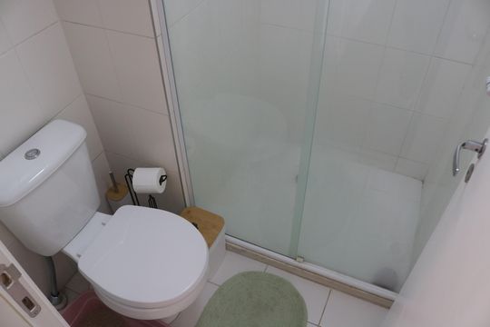 Banheiro de apartamento à venda com 1 quarto, 42m² em Pompeia, São Paulo