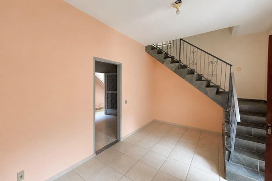 Sala de casa de condomínio à venda com 3 quartos, 210m² em Campinho, Rio de Janeiro