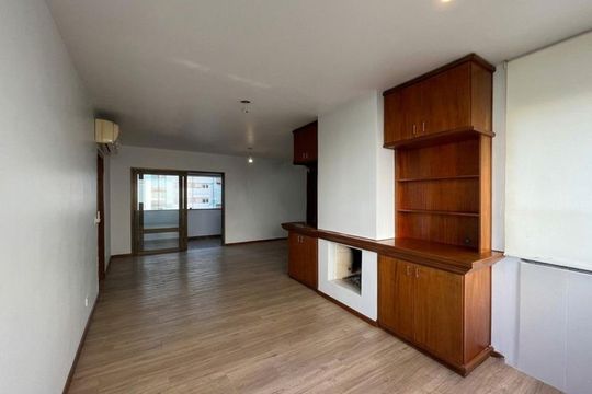 Apartamento para alugar com 3 quartos, 140m² em Rio Branco, Porto Alegre