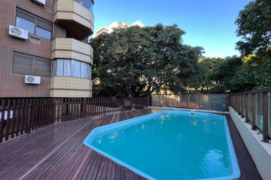 Apartamento para alugar com 3 quartos, 140m² em Rio Branco, Porto Alegre