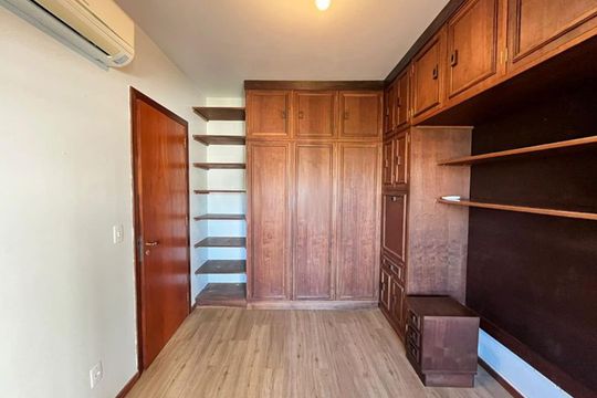Quarto 2 de apartamento para alugar com 3 quartos, 140m² em Rio Branco, Porto Alegre