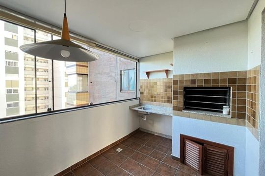 Apartamento para alugar com 3 quartos, 140m² em Rio Branco, Porto Alegre