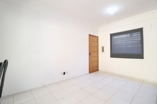 Sala de apartamento para alugar com 2 quartos, 58m² em Jardim Holanda, Uberlândia