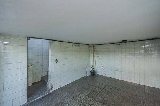 Garagem de casa à venda com 3 quartos, 80m² em Jardim Ana Lucia, São Paulo