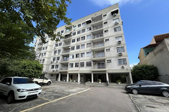 Fachada do bloco de apartamento à venda com 2 quartos, 72m² em Vila Valqueire, Rio de Janeiro
