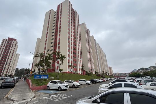 Fachada do bloco de apartamento à venda com 2 quartos, 55m² em Jardim do Estádio, Santo André